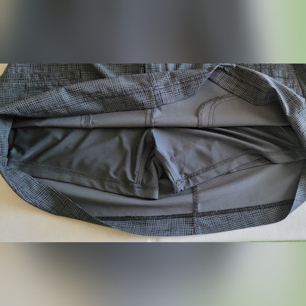 PRANA SKORT (sz 10) - Picture 2 of 4